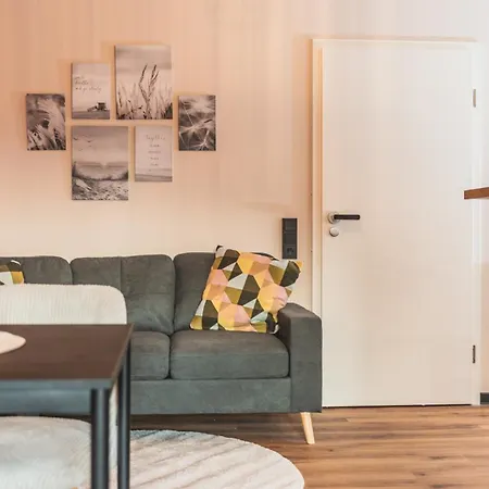 Apartment Holodeck